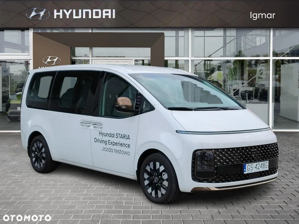 Hyundai Staria 1.6 T-GDI HEV Luxury - 6