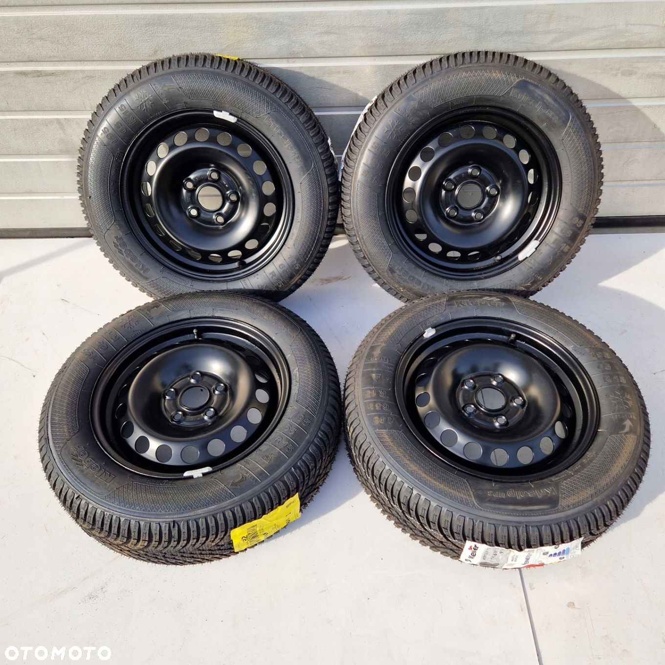 SKODA OCTAVIA II III SUPERB NOWE 195/65R15 - 1