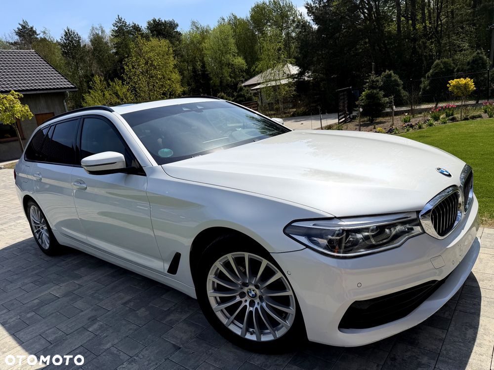 BMW Seria 5 520d Sport Line - 3