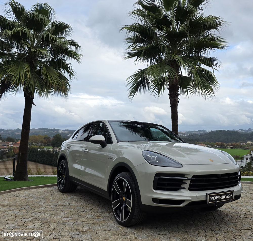 Porsche Cayenne Coupé E-Hybrid - 16