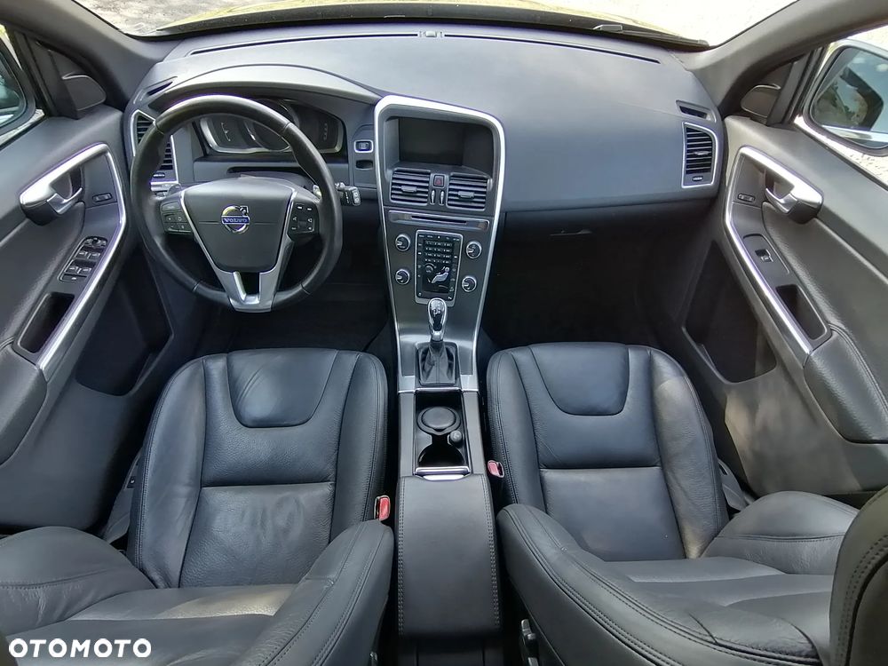 Volvo XC 60 D5 AWD Summum - 19