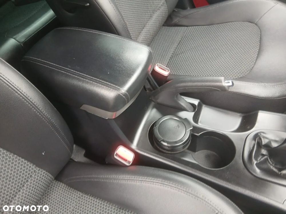 Hyundai ix35 2.0 Comfort 2WD - 29