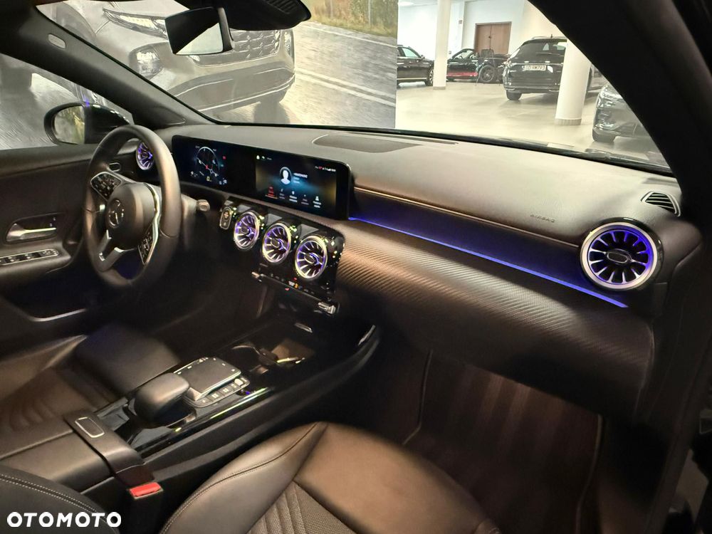 Mercedes-Benz Klasa A 200 Edycja specjalna 7G-DCT - 30