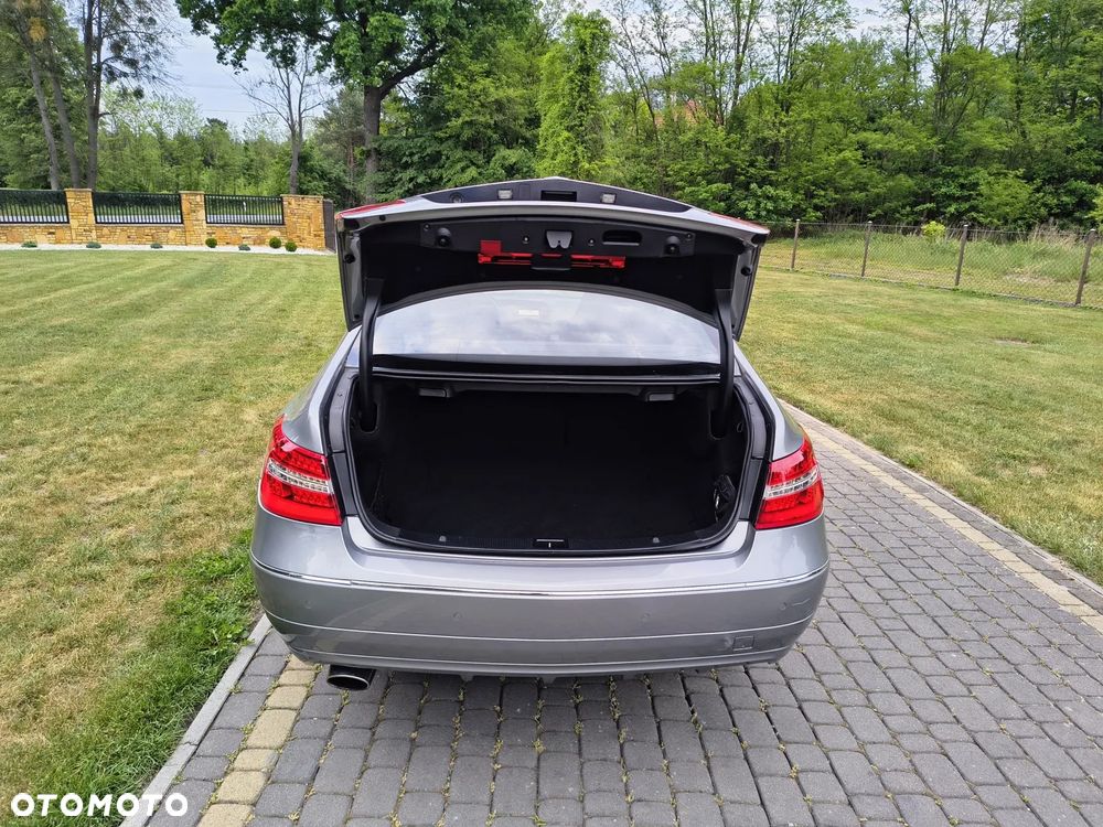 Mercedes-Benz Klasa E 220 CDI - 14