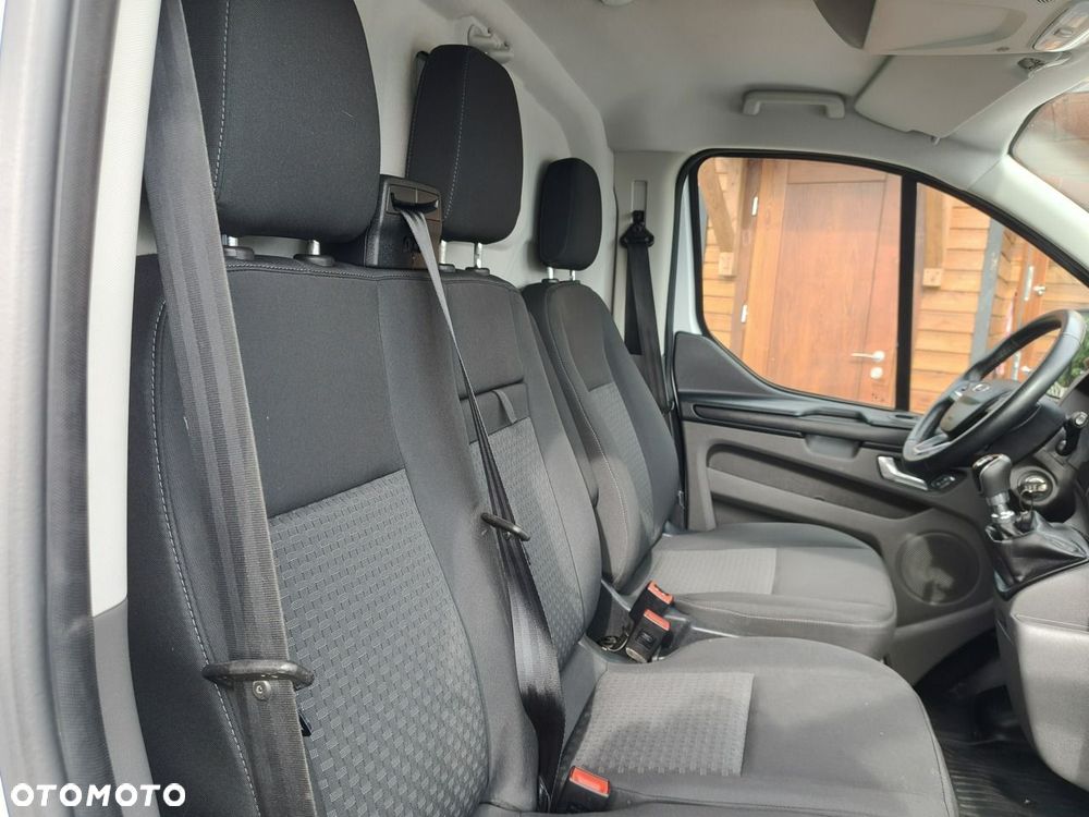 Ford Transit Custom - 18