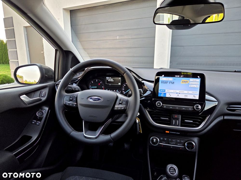 Ford Fiesta 1.5 TDCi ACTIVE - 22