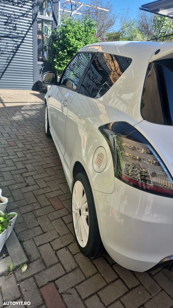 Suzuki Swift Sport 1.6 VVT Sport - 10