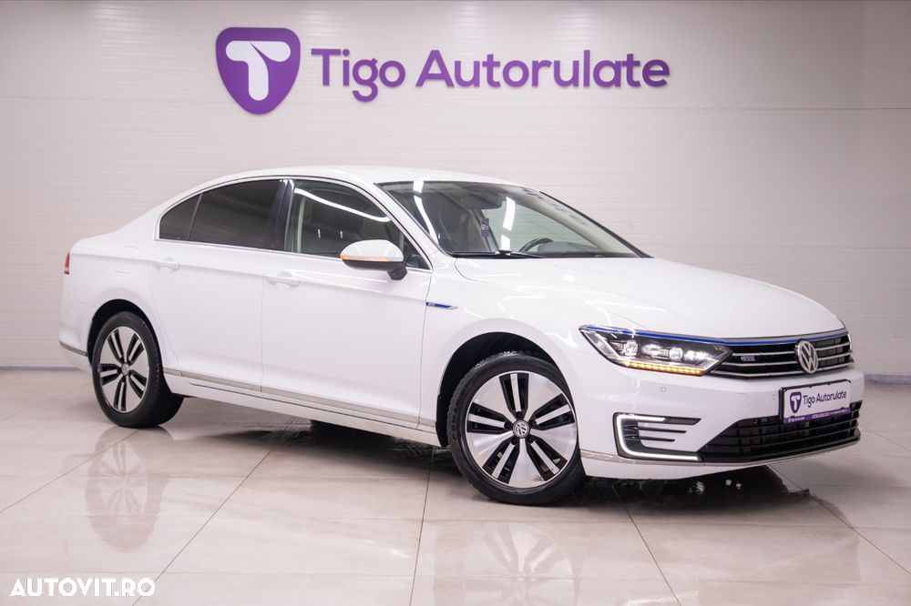 Volkswagen Passat - 9