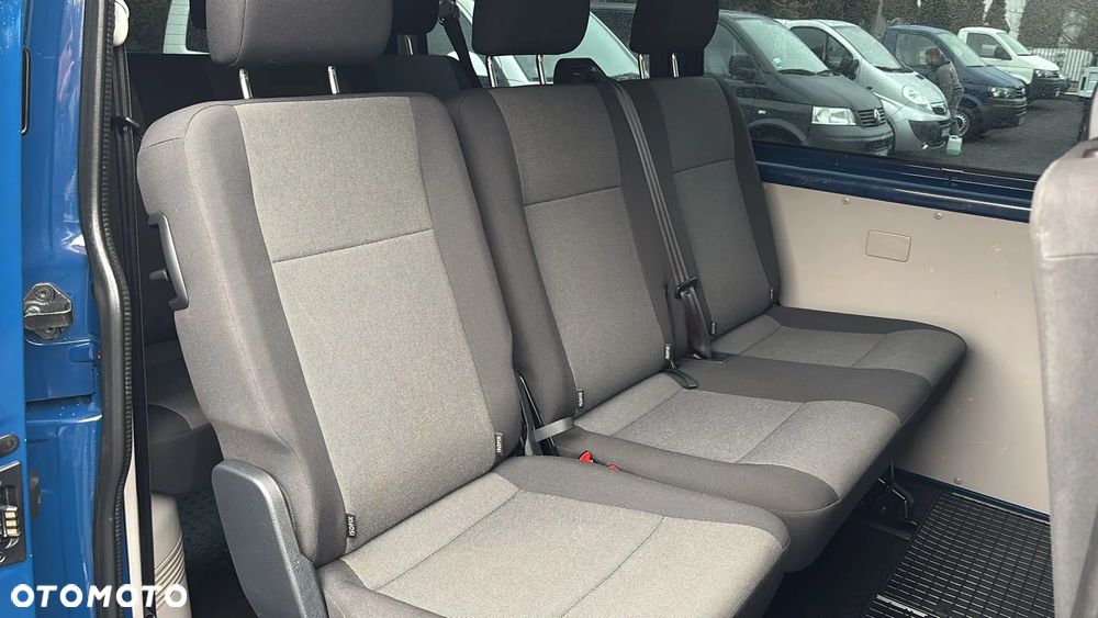 Volkswagen Transporter Kombi L1H1 DSG - 27