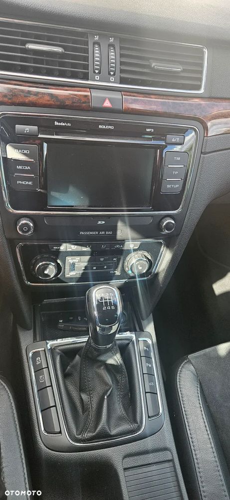 Skoda Superb 2.0 TDI Platinum - 17
