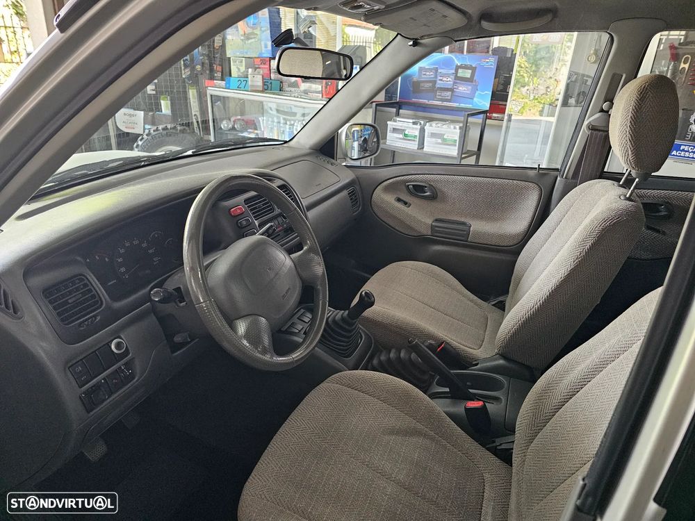 Suzuki Grand Vitara Metal Top 2.0 TDi - 7