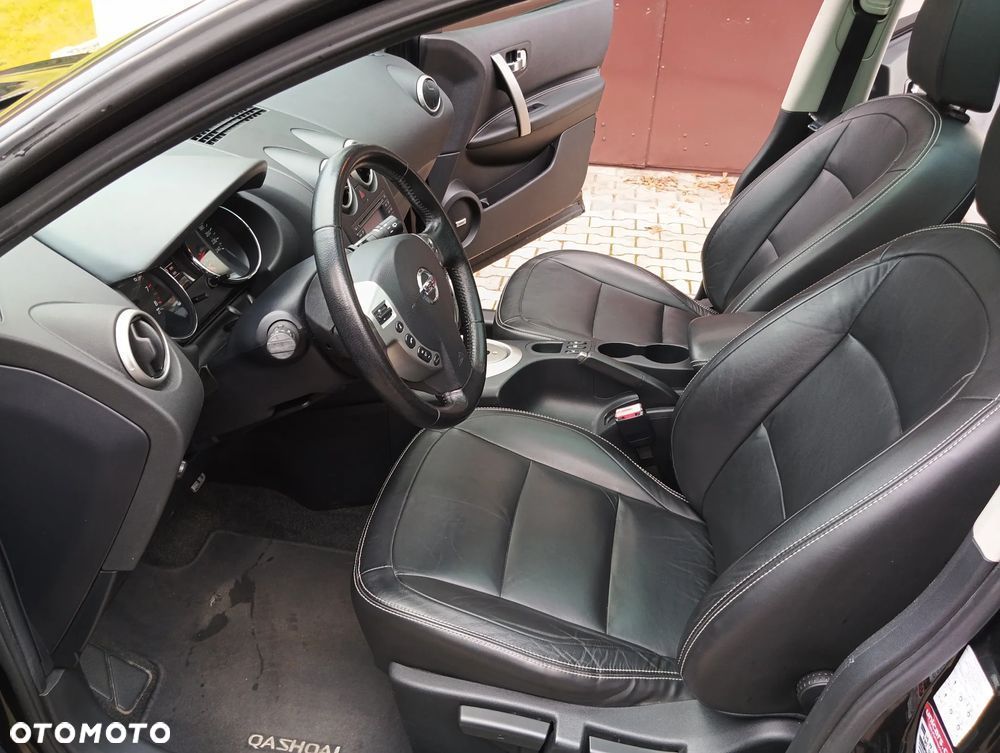 Nissan Qashqai - 14