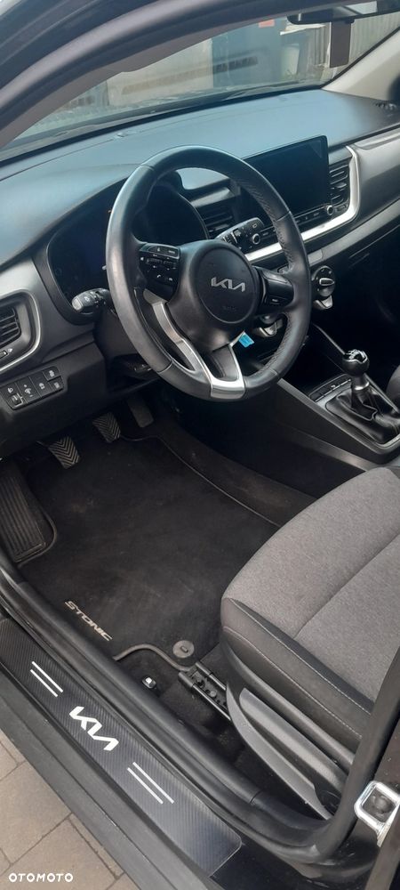 Kia Stonic 1.2 L - 5
