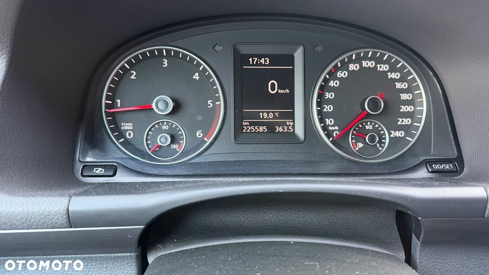 Volkswagen Touran 1.6 TDI DPF Trendline - 6