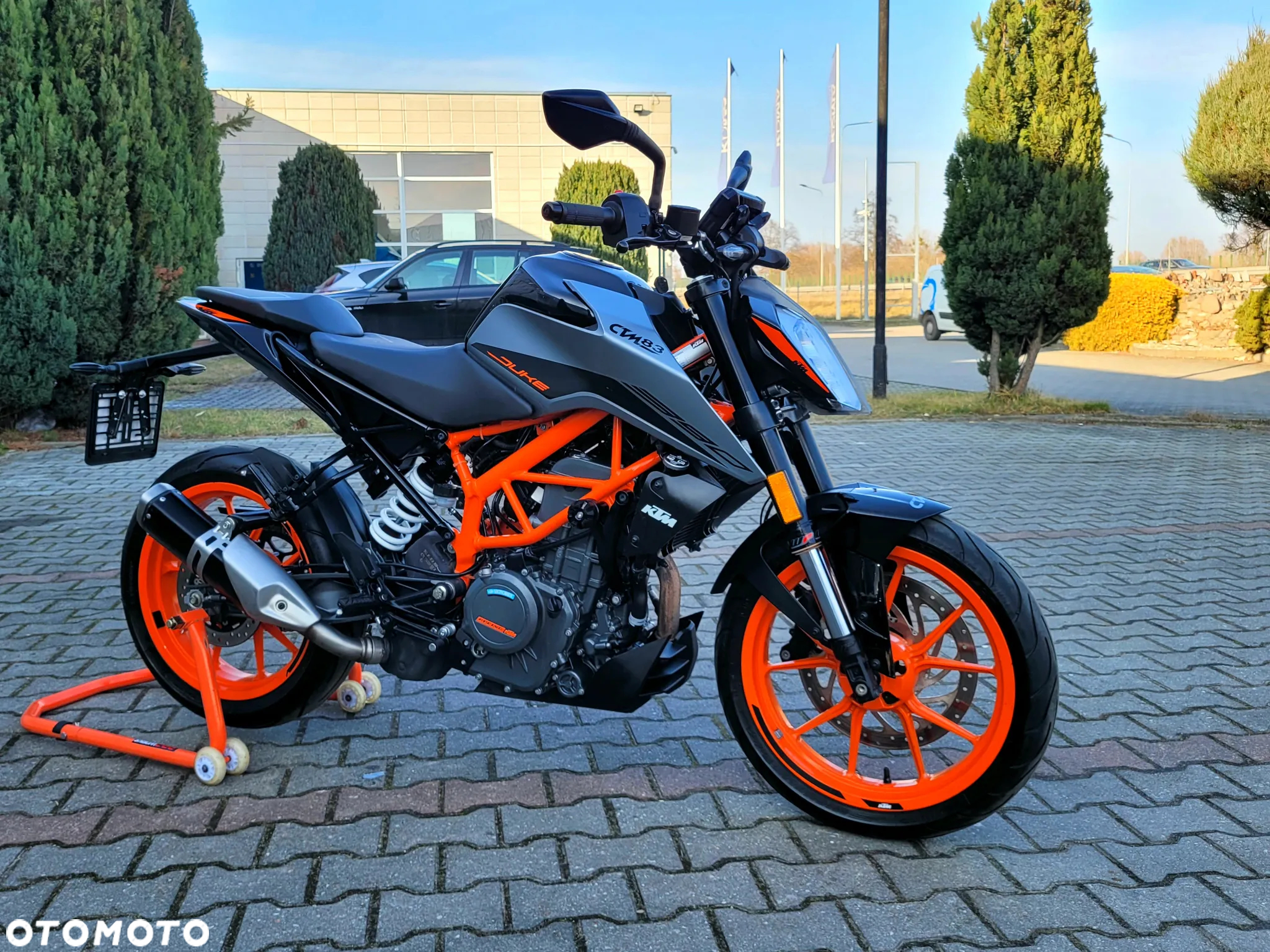 KTM Duke - 18