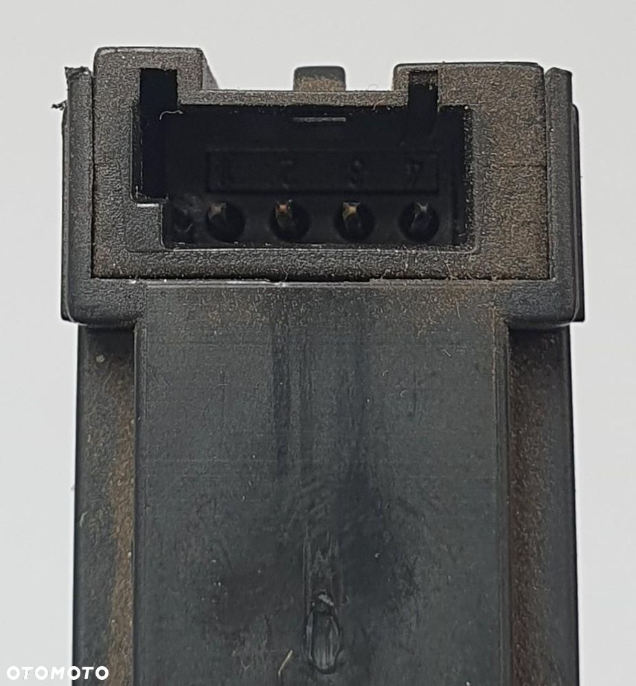 CZUJNIK ŚWIATEŁ STOP OPEL ASTRA III H 55701395 - 2