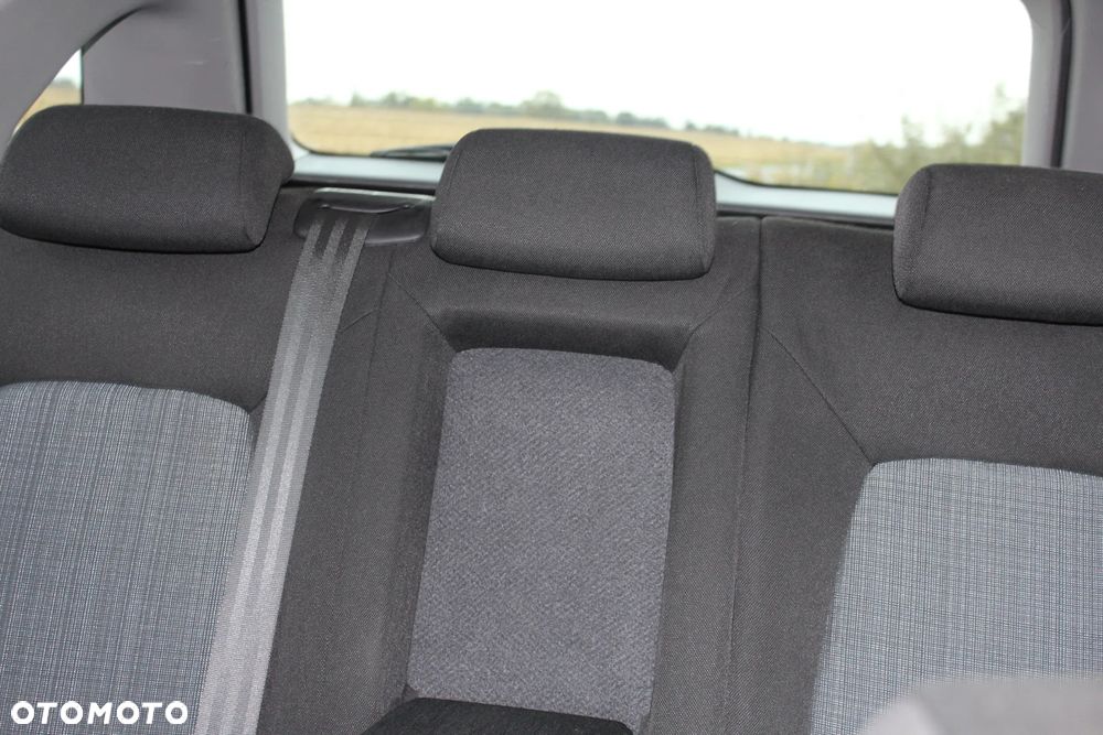 Kia Ceed 2.0 CRDi SW Mind - 20