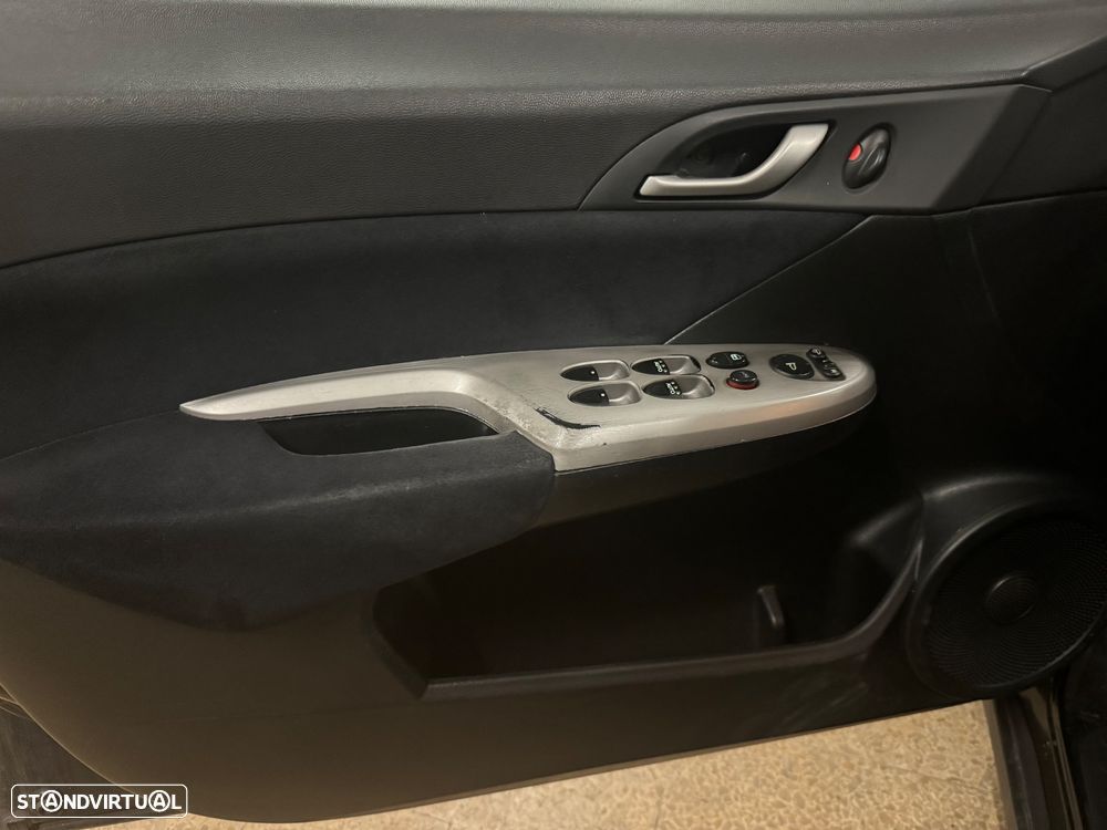 Honda Civic 1.4 Sport - 21