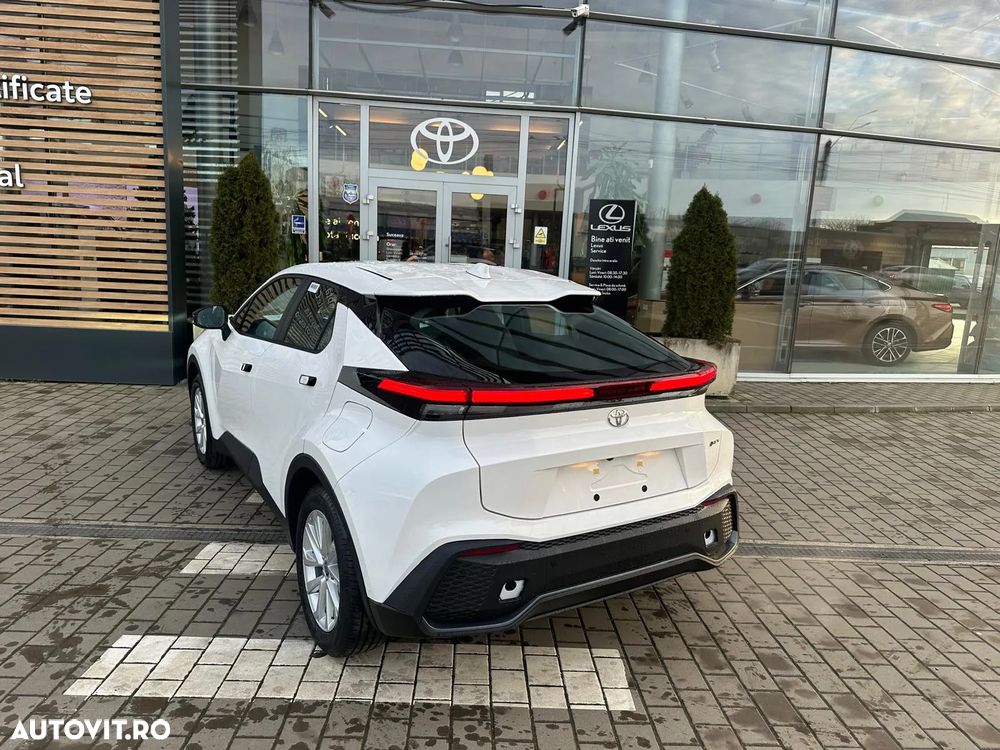Toyota C-HR - 4