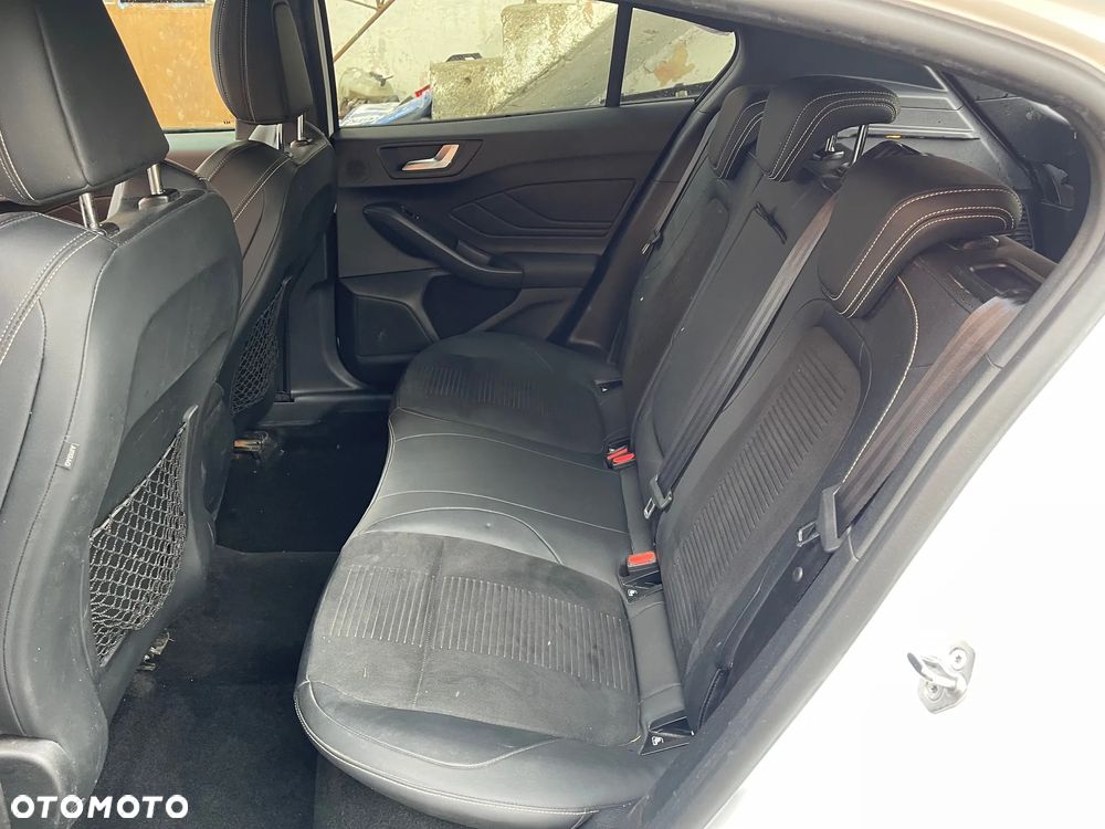 Ford Focus 2.3 EcoBoost S&S ST - 19