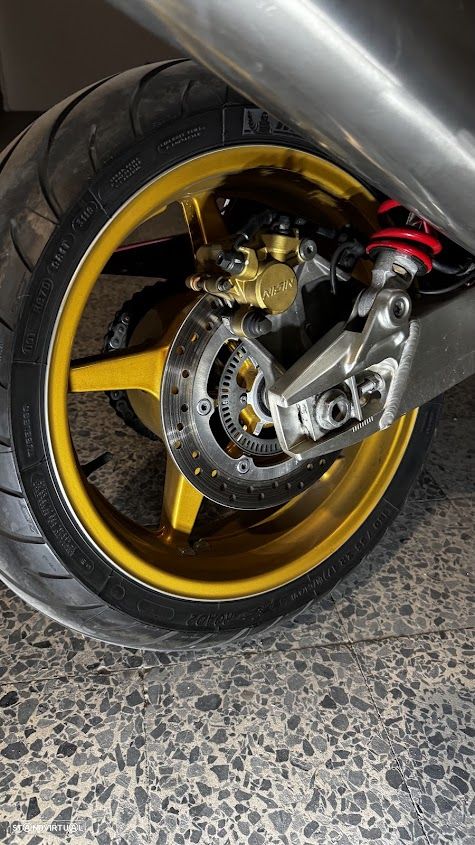 Honda CB - 11