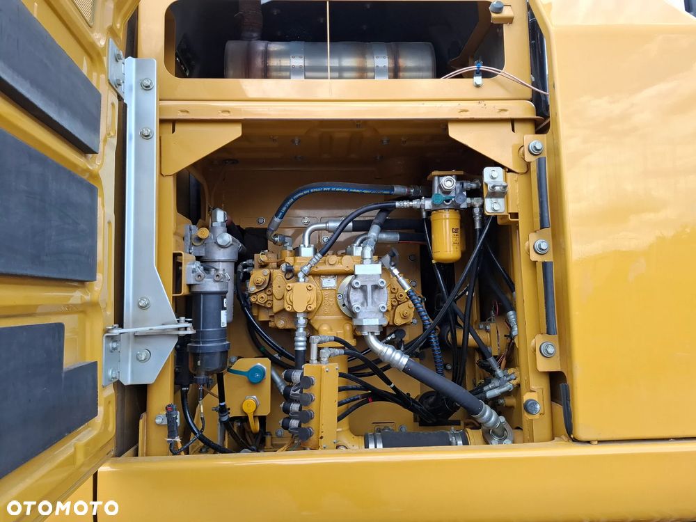 Caterpillar CAT 320 EL - 26