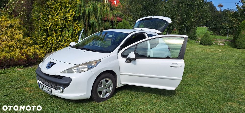 Peugeot 207 1.4 16V Trendy - 3