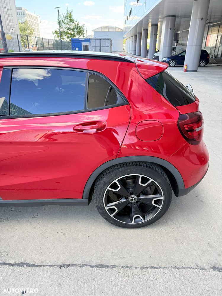 Mercedes-Benz GLA 200 d 4MATIC Aut. - 5