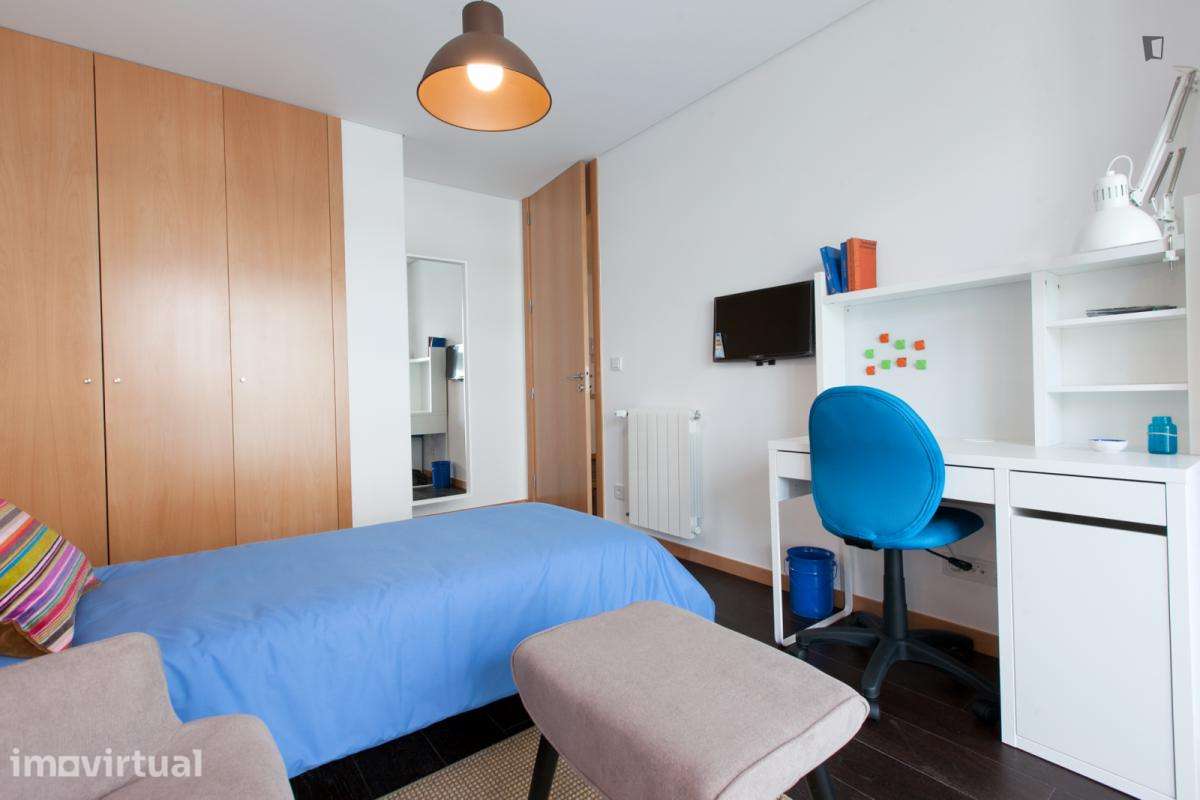 Apartamento com 2 quartos - localizado em Paranhos Porto - Grande imagem: 5/20