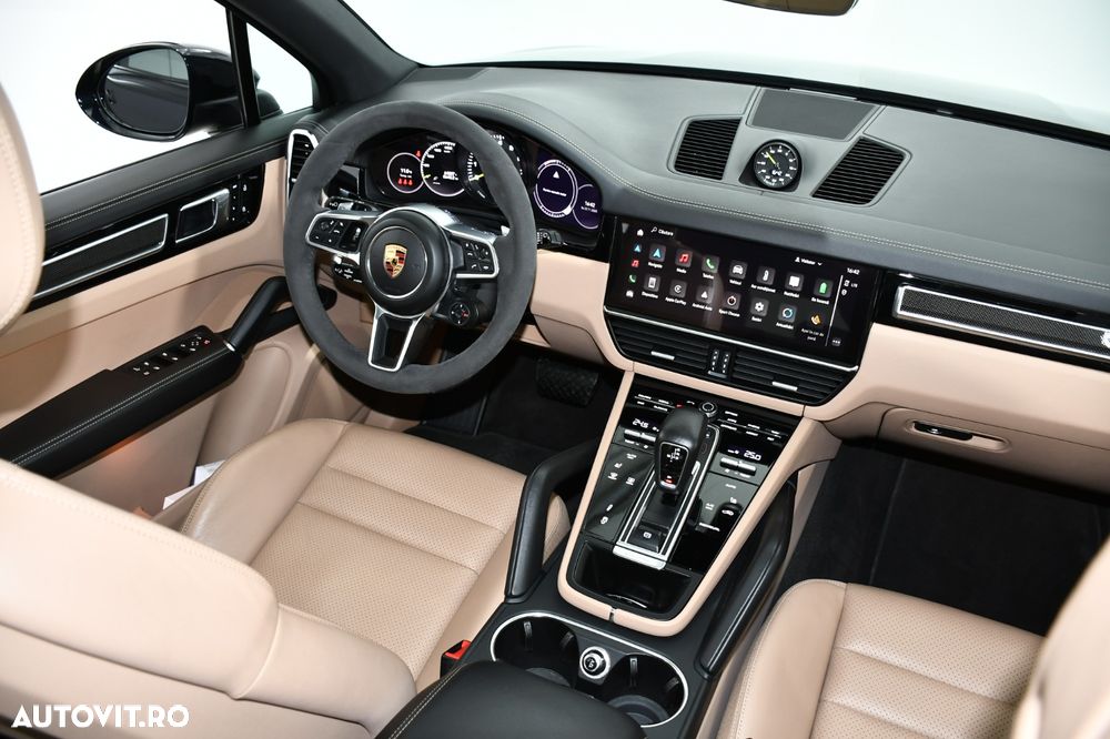 Porsche Cayenne Standard - 7
