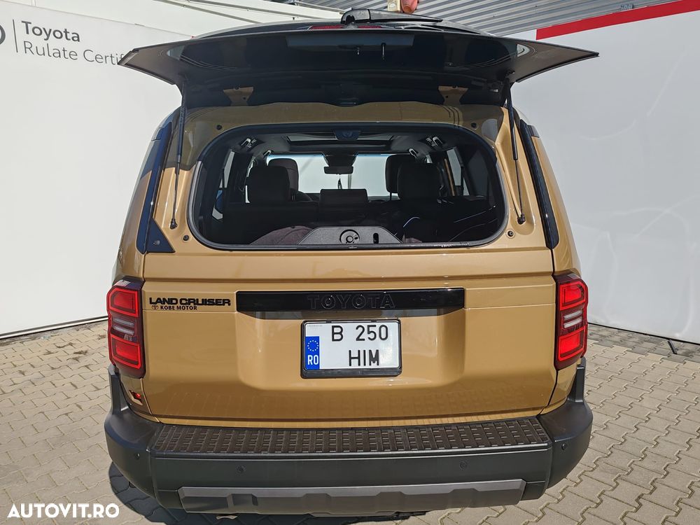 Toyota Land Cruiser - 28