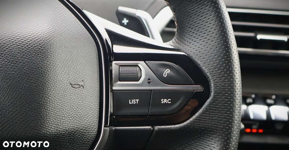 Peugeot 5008 2.0 BlueHDI Crossway S&S EAT8 - 26