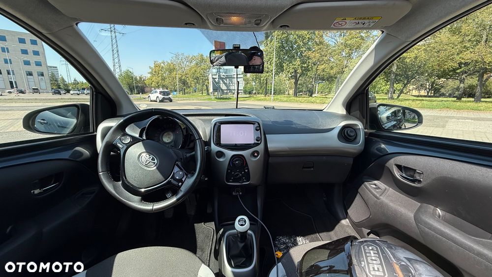Toyota Aygo x-wave - 17