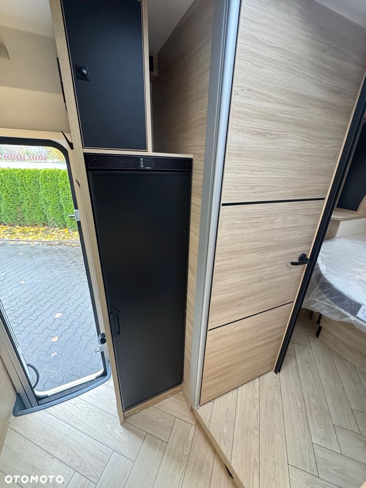 Ford Chausson 798 Titanium Ultimate - 29