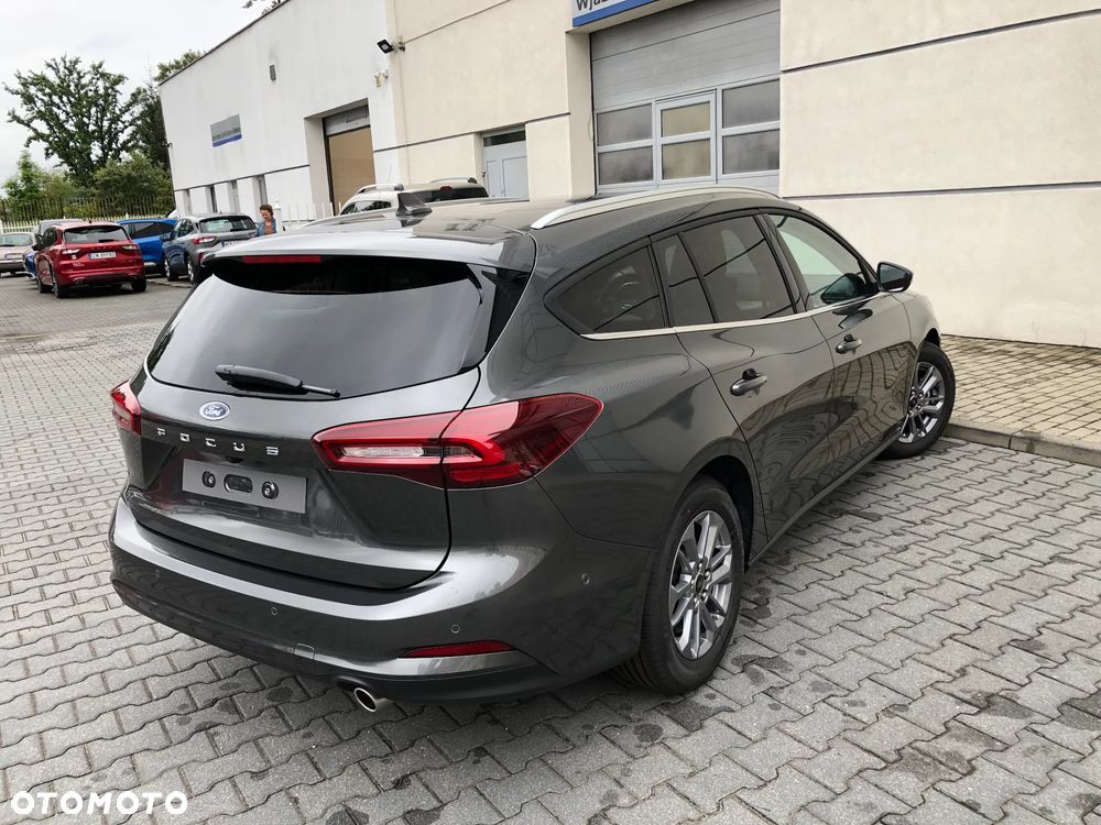 Ford Focus 1.0 EcoBoost mHEV Titanium - 17