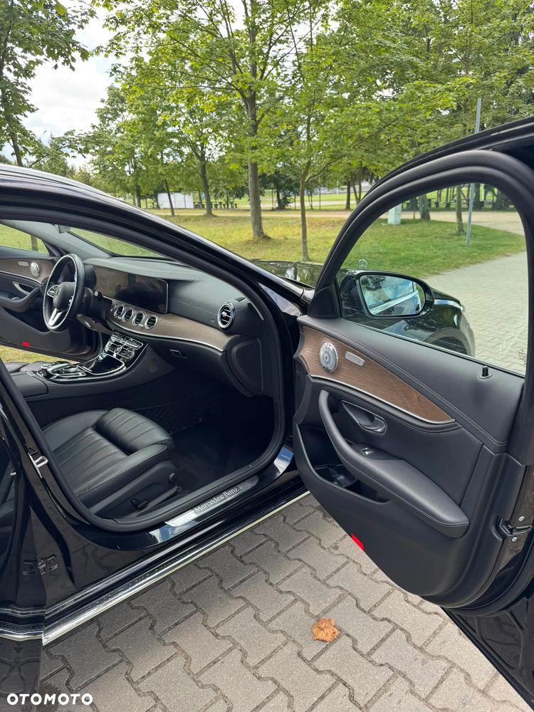 Mercedes-Benz Klasa E 220 d 9G-TRONIC Exclusive - 21