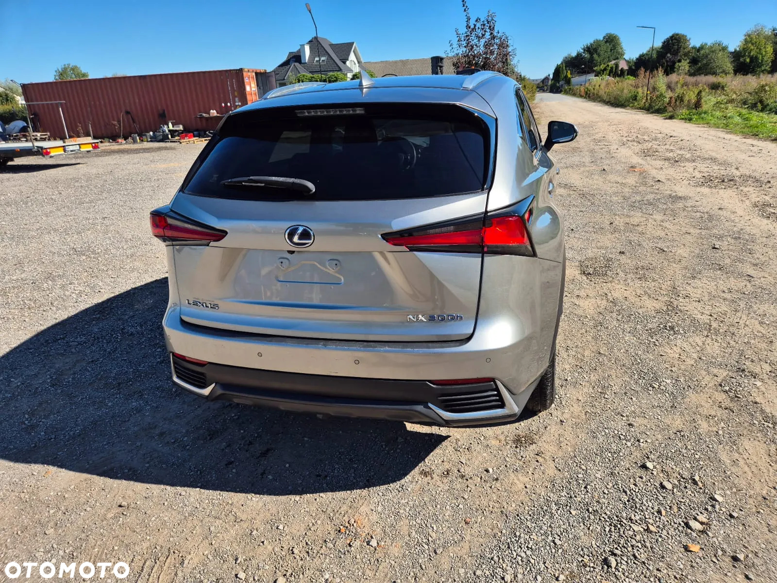 Lexus NX 300h - 13