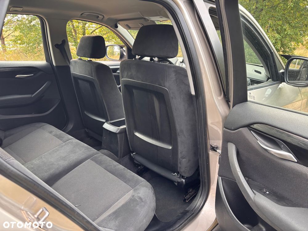 BMW X1 xDrive18d - 15
