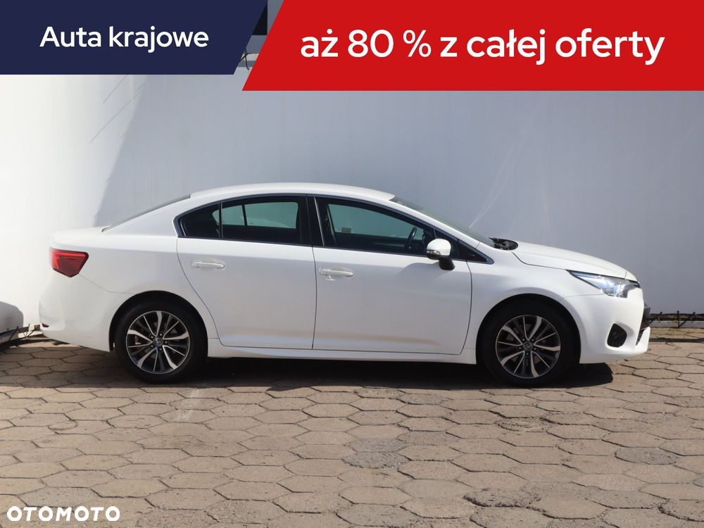 Toyota Avensis - 8