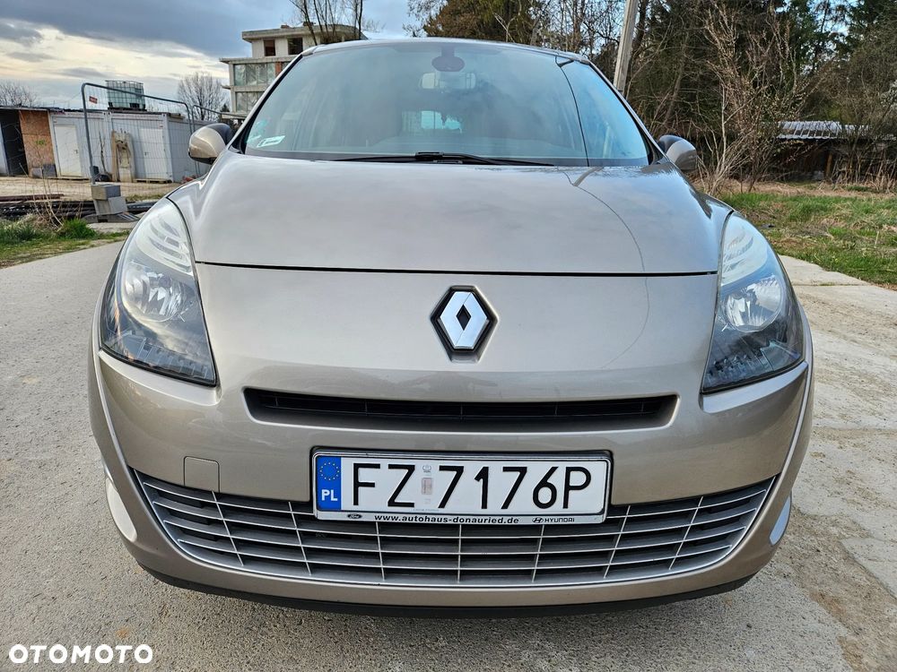 Renault Grand Scenic 1.6 16V 110 Dynamique - 8