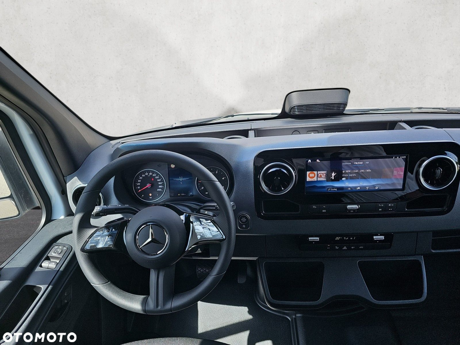 Mercedes-Benz Sprinter 319 CDI - 12