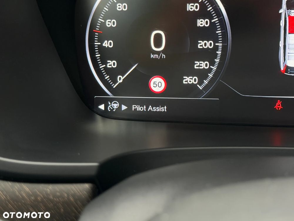 Volvo V90 Cross Country D5 AWD Pro - 25