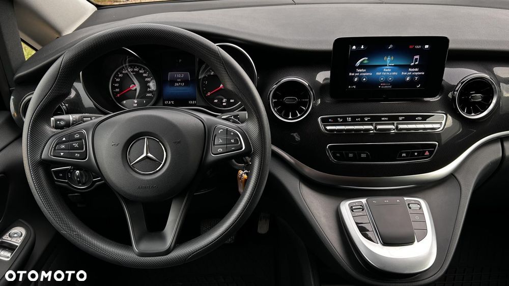 Mercedes-Benz Klasa V - 16