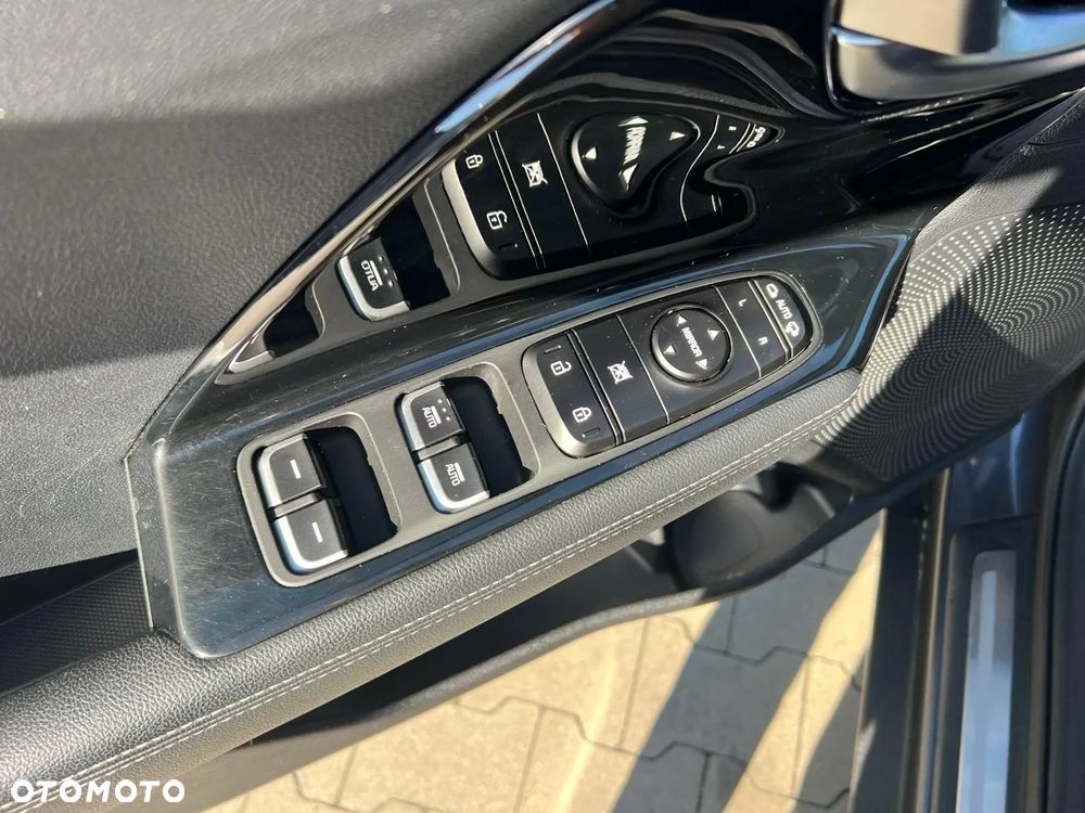 Kia Niro 1.6 GDI Hybrid L - 19