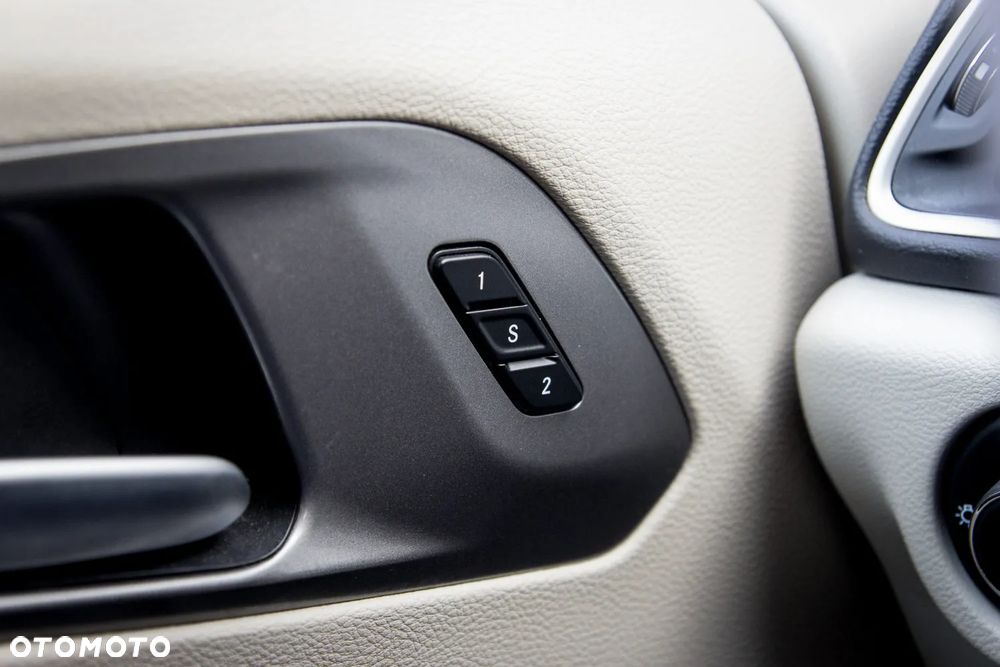 Chrysler Pacifica - 18