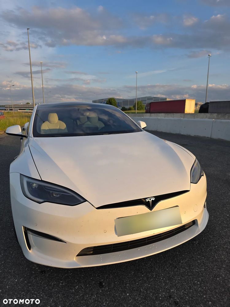 Tesla Model S Long Range - 8