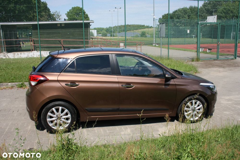 Hyundai i20 1.4 Automatik Style - 4