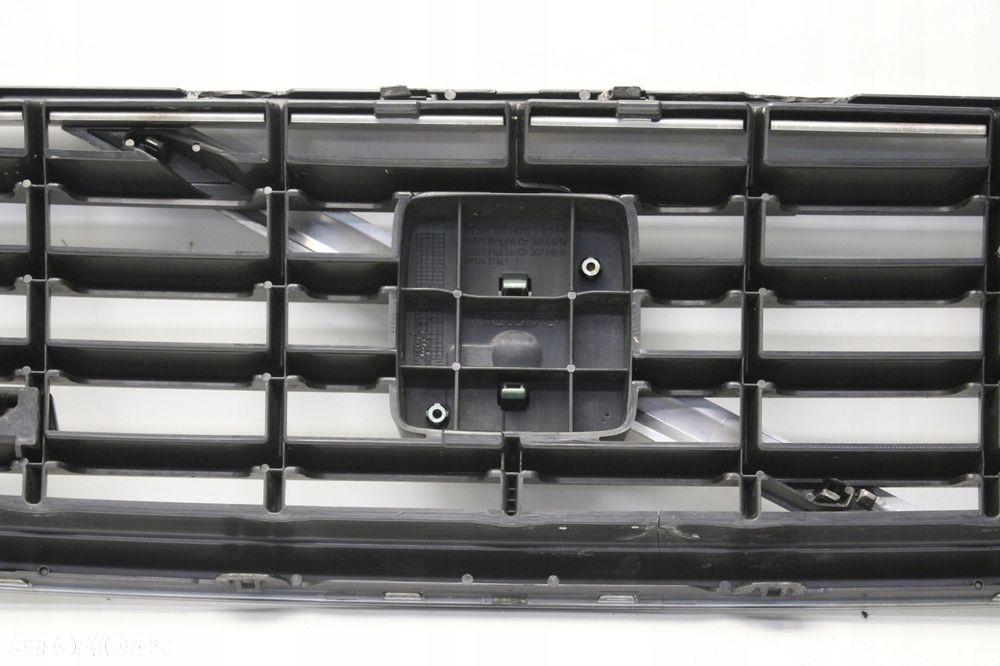 volvo v50 lift 07r- grill atrapa chłodnicy 30744914 - 9