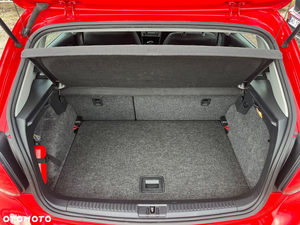 Volkswagen Polo 1.4 16V Highline DSG - 11