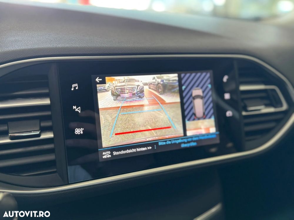 Peugeot 308 BlueHDi 130 EAT8 Allure - 15